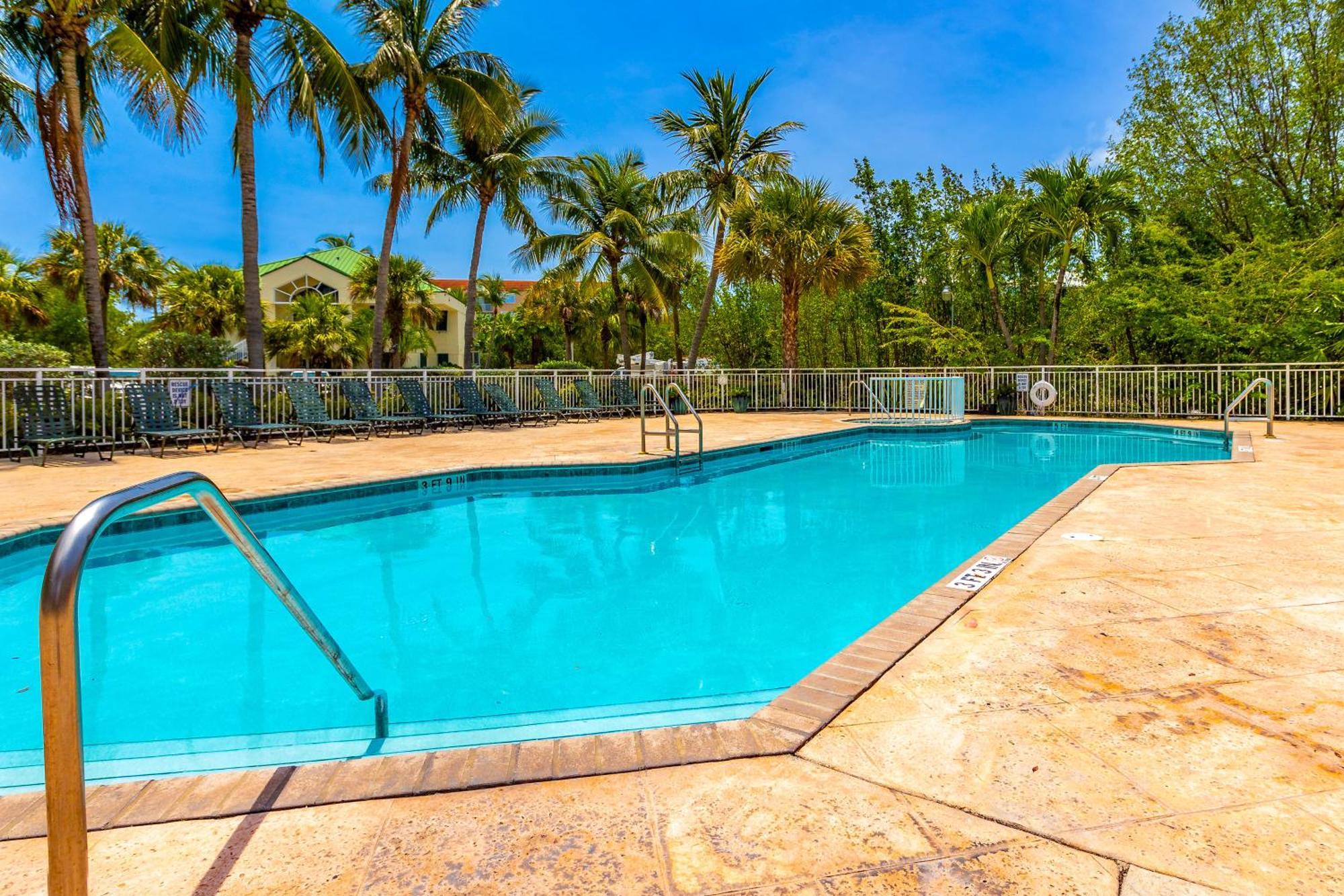 Sunrise Suites - Sea Breeze Suite 101 Key West Oda fotoğraf